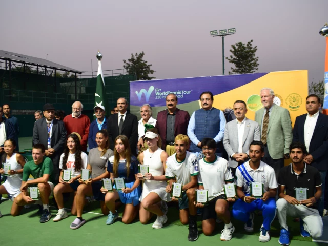 Pakstan’s Mikaeel topped World Junior Tennis Championship J-30 boys’ champion Pakstan’s Mikaeel topped World Junior Tennis Championship J-30 boys’ champion