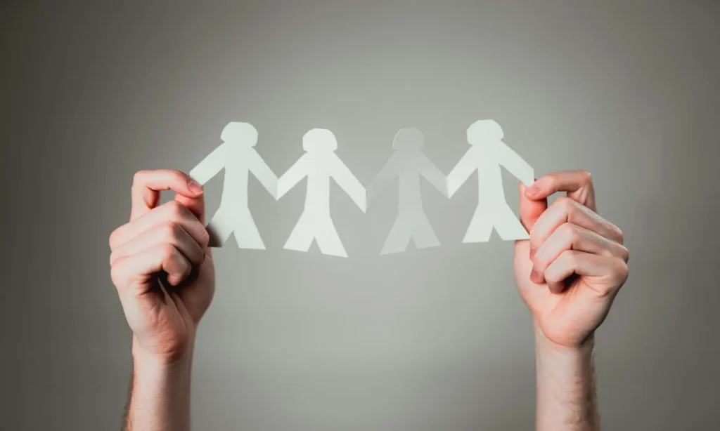 Why shedding buddies hurts in early maturity