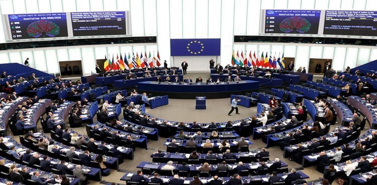 EU lawmakers stall US commerce deal in protest over Greenland EU lawmakers stall US commerce deal in protest over Greenland