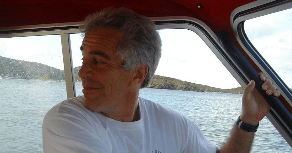 Jeffrey Epstein Had a ‘Private Hacker,’ Informant Claims Jeffrey Epstein Had a ‘Private Hacker,’ Informant Claims
