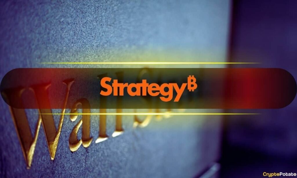 Solana Whale Exercise Alerts Potential Rally Whereas MSTR Faces Scrutiny