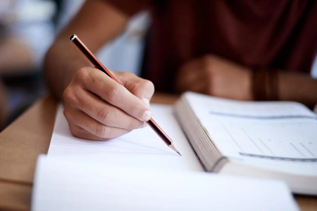 UAE revises Friday college hours from January 9