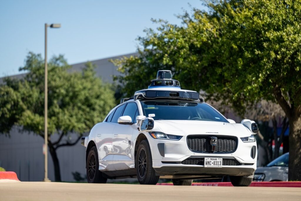 Waymo is asking DoorDash drivers to close the doorways of its self-driving vehicles