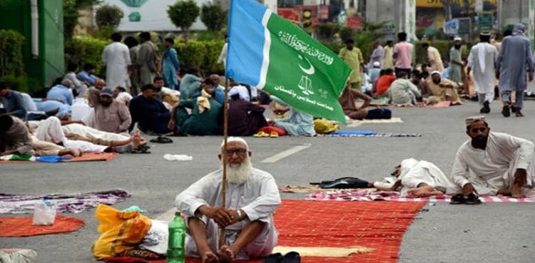 Police e book 30 JI activists over protest sit-in in purple zone Police e book 30 JI activists over protest sit-in in purple zone