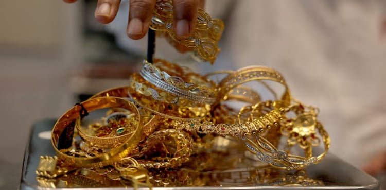 Gold costs surge in Pakistan as US and Israel assault Iran – February 28, 2026 Gold costs surge in Pakistan as US and Israel assault Iran – February 28, 2026