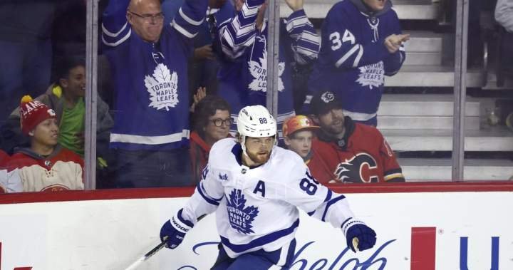 Nylander nets 3 factors as Leafs outlast Flames 4-2 Nylander nets 3 factors as Leafs outlast Flames 4-2
