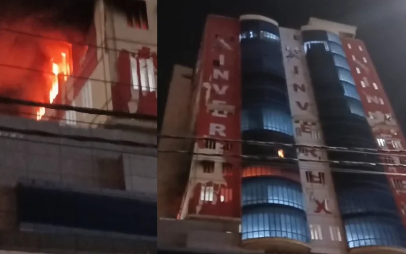 Hearth breaks out at Karachi’s Saddar cellular market Hearth breaks out at Karachi’s Saddar cellular market