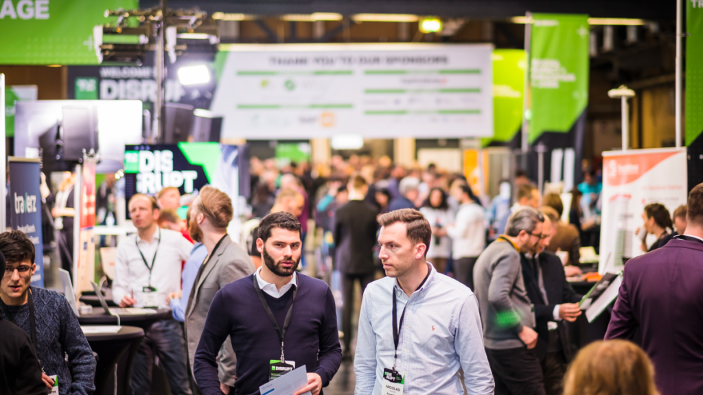 Construct a pipeline and shut offers with an exhibit desk at Disrupt 2026