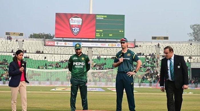 Pakistan win toss, elect to bat first in remaining T20I in opposition to Australia Pakistan win toss, elect to bat first in remaining T20I in opposition to Australia