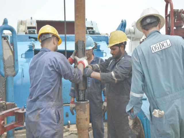 Govt awards 11 oil, gasoline exploration blocks Govt awards 11 oil, gasoline exploration blocks