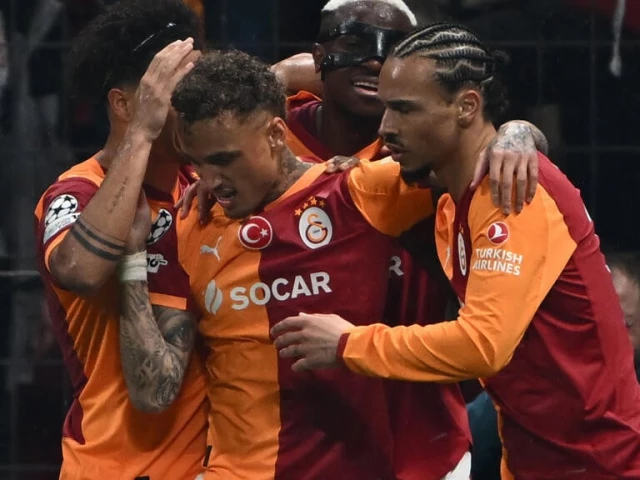 Galatasaray thrash 10-man Juve in UCL play-off 1st leg Galatasaray thrash 10-man Juve in UCL play-off 1st leg