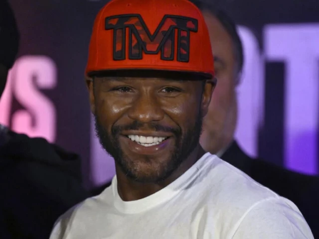 Floyd Mayweather to return out of retirement Floyd Mayweather to return out of retirement