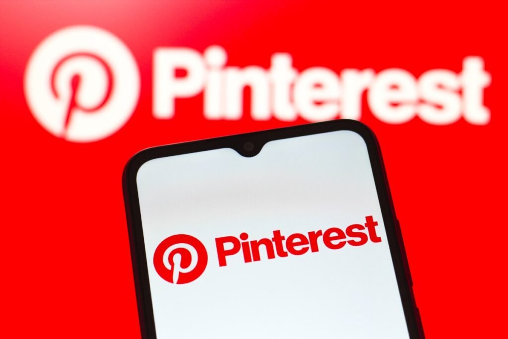 Amid disappointing earnings, Pinterest claims it sees extra searches than ChatGPT