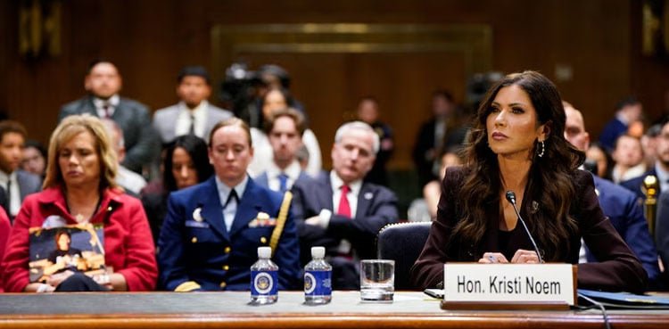 US homeland chief Noem stands by remarks accusing slain US residents of terrorism US homeland chief Noem stands by remarks accusing slain US residents of terrorism