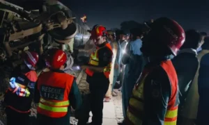 Karachi-bound Tezgam Categorical derails close to Bahawalpur in Punjab – Pakistan