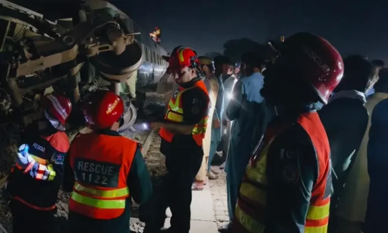 Karachi-bound Tezgam Categorical derails close to Bahawalpur in Punjab – Pakistan