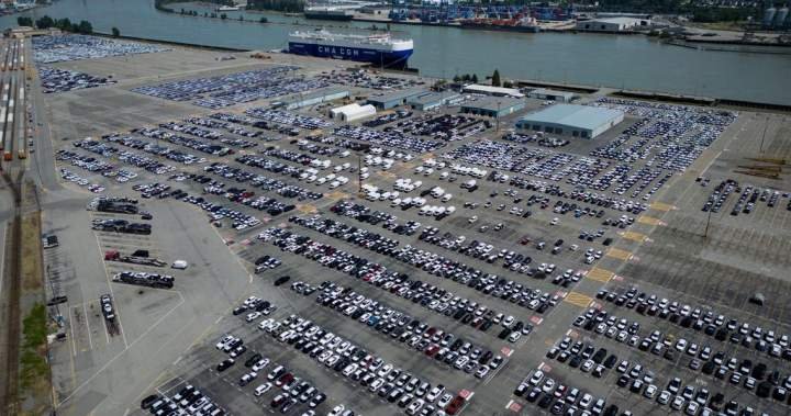 Poilievre proposes tariff-free Canada-U.S. auto pact to spice up manufacturing