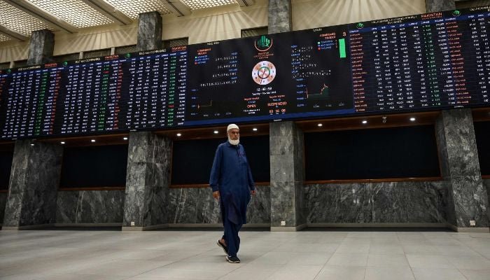 PSX falls as Gulf assaults spark oil value surge