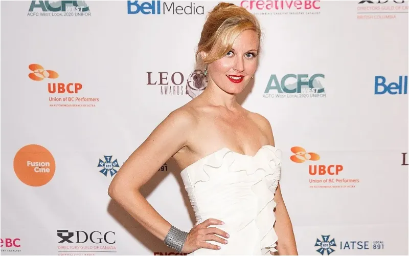 Carrie Anne Fleming iconic horror actress dies at 51