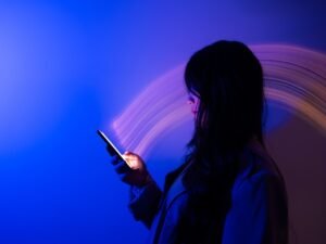 Apps to distract you from the countless cycle of doomscrolling