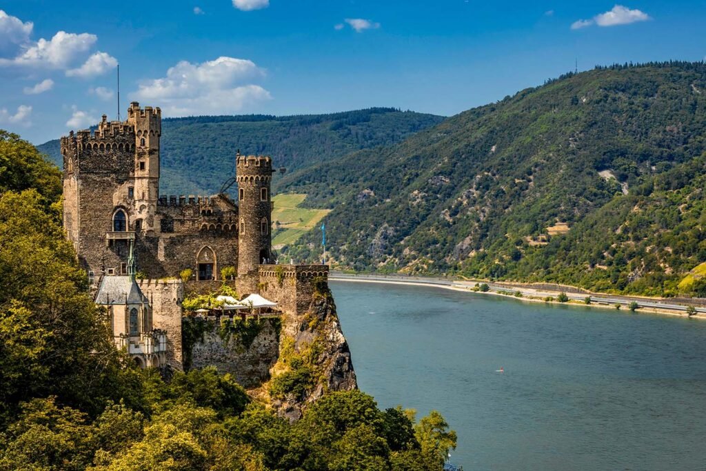 From Castles to Kitchens: Bringing Rhine Valley Inspiration Again to Your Residence