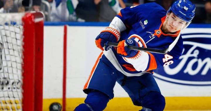 Matthew Schaefer dazzling for Islanders