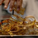 Gold costs stay unchanged in native, international markets