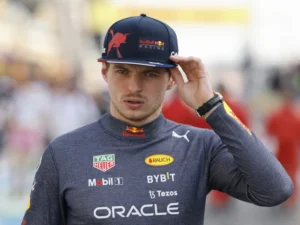 ‘Each lap is survival’ laments Verstappen