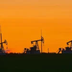 Oil rises as focus returns to threats on Center East export services