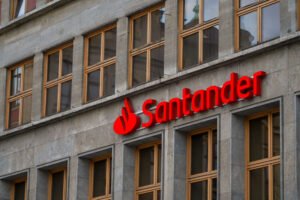 UK SME lending hits £17.5bn in 2025 as small companies gasoline AI funding and progress