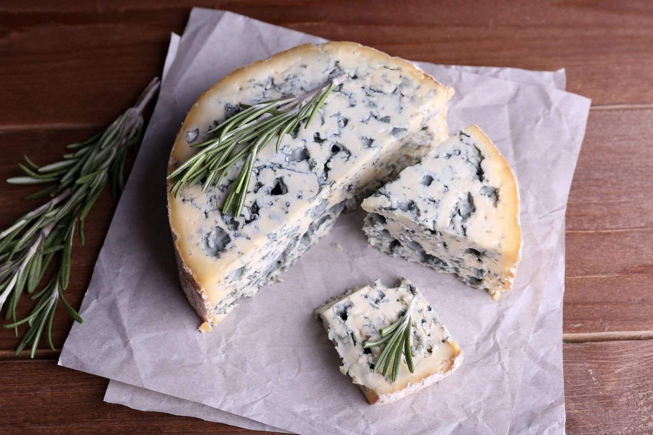 Blue Cheese: Well being Advantages And Dangers